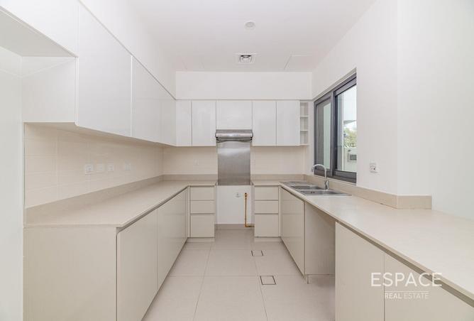 71106734 - Property Image 2