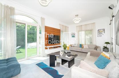 Villa - 5 - 6 for sale in Oliva - Victory Heights - Dubai Sports City - Dubai