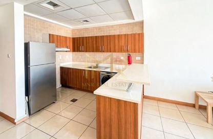 Apartment - 1 Bedroom - 2 Bathrooms for rent in Sulafa Tower - Dubai Marina - Dubai