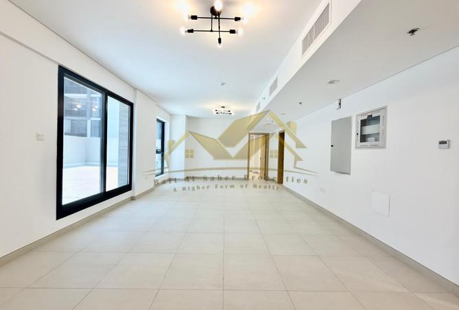 85302437 - Property Image 3