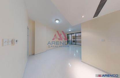 Apartment - 3 Bedrooms - 4 Bathrooms for rent in Golden Sands 8 - Al Mankhool - Bur Dubai - Dubai