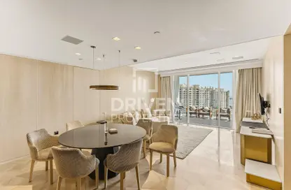 Apartment - 2 Bedrooms - 3 Bathrooms for sale in FIVE Palm Jumeirah - Palm Jumeirah - Dubai