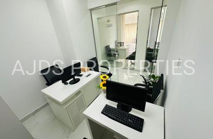 Office Space - Studio - 1 Bathroom for rent in Reem Residency - Al Karama - Dubai