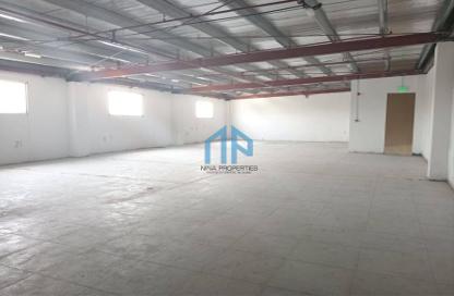Warehouse - Studio - 4 Bathrooms for rent in Al Quoz Industrial Area 3 - Al Quoz Industrial Area - Al Quoz - Dubai Warehouse - Studio - 4 Bathrooms for rent in Al Quoz Industrial Area 3 - Al Quoz Industrial Area - Al Quoz - Dubai