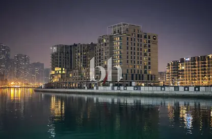 Townhouse - 3 Bedrooms - 4 Bathrooms for sale in Crystal Residences - Maryam Island - Sharjah