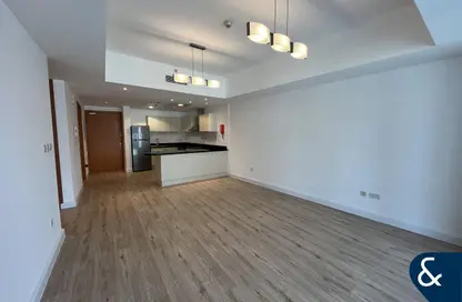 Apartment - 1 Bedroom - 2 Bathrooms for sale in The Waves Tower A - The Waves - Dubai Marina - Dubai