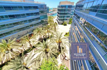 شقة - 2 غرف نوم - 3 حمامات للايجار في المراسي - البطين - أبوظبي