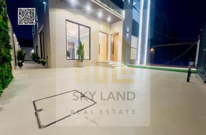 Villa - 5 - 7 for sale in Al Zaheya Gardens - Al Zahya - Ajman