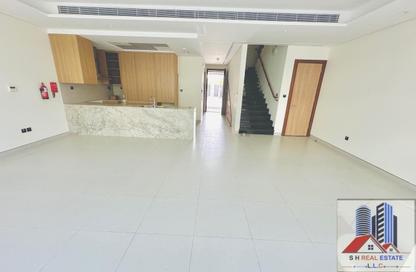 Villa - 5 Bedrooms - 5 Bathrooms for rent in 180 Degrees Villas - Liwan - Dubai Villa - 5 Bedrooms - 5 Bathrooms for rent in 180 Degrees Villas - Liwan - Dubai