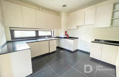 Townhouse - 3 Bedrooms - 4 Bathrooms for rent in Topanga - The Park Villas - Damac Hills - Dubai