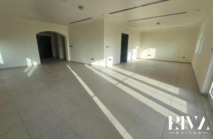 Villa - 3 Bedrooms - 3 Bathrooms for rent in Jumeirah Park - Dubai