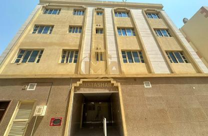 عمارة بالكامل - 8 غرف نوم - 8 حمامات للبيع في مبنى مويلح - مويلح - الشارقة