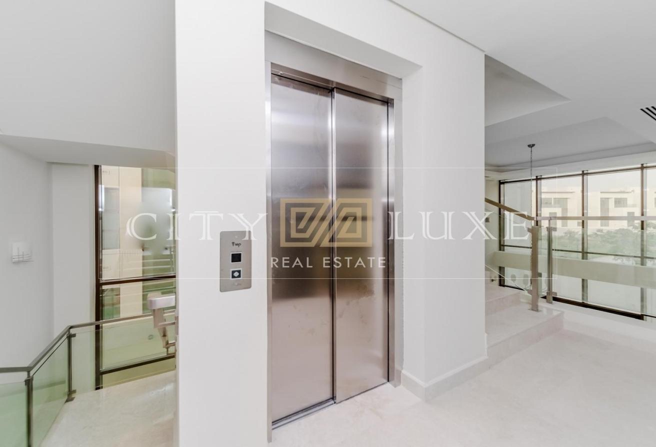 Park View | Premium Corner | Burj & Skyline View photo 8