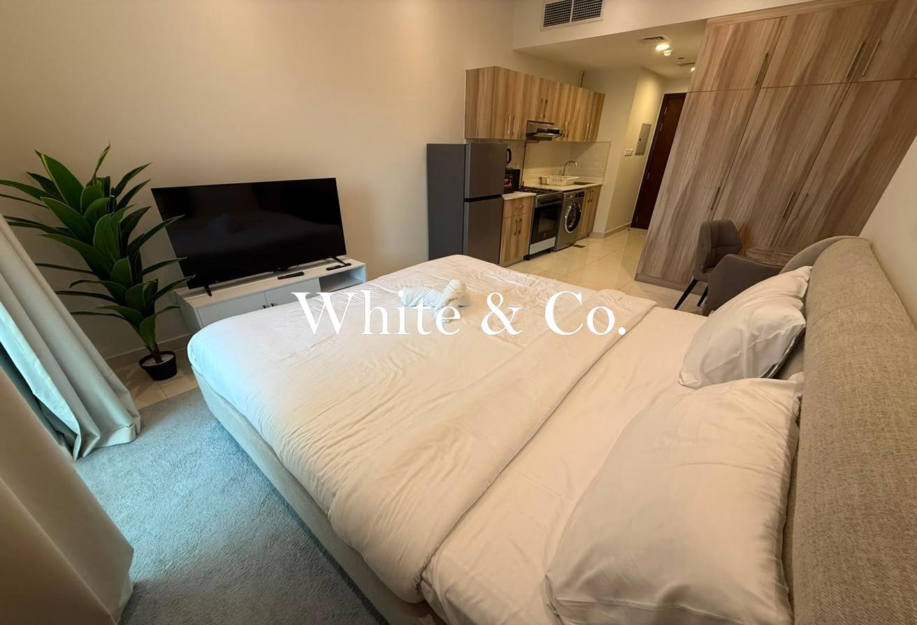 FULLY FURNISHED | SPACIOUS | LARGE TERRACE photo 7