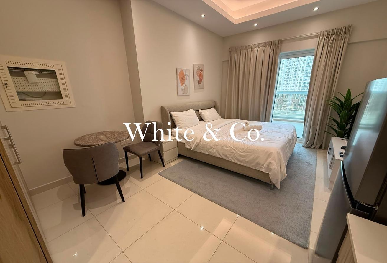 FULLY FURNISHED | SPACIOUS | LARGE TERRACE photo 5