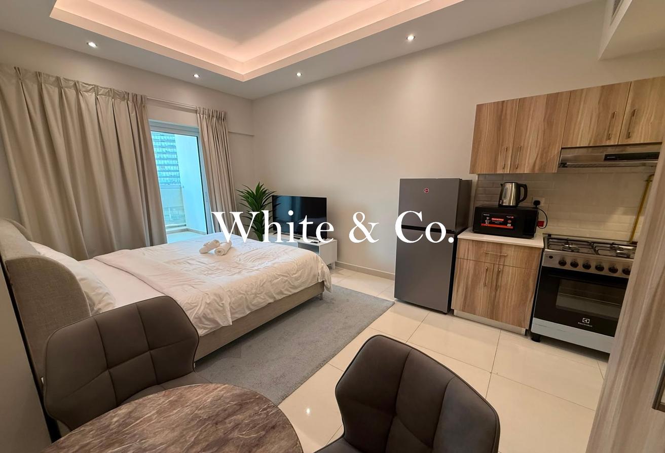 FULLY FURNISHED | SPACIOUS | LARGE TERRACE photo 6