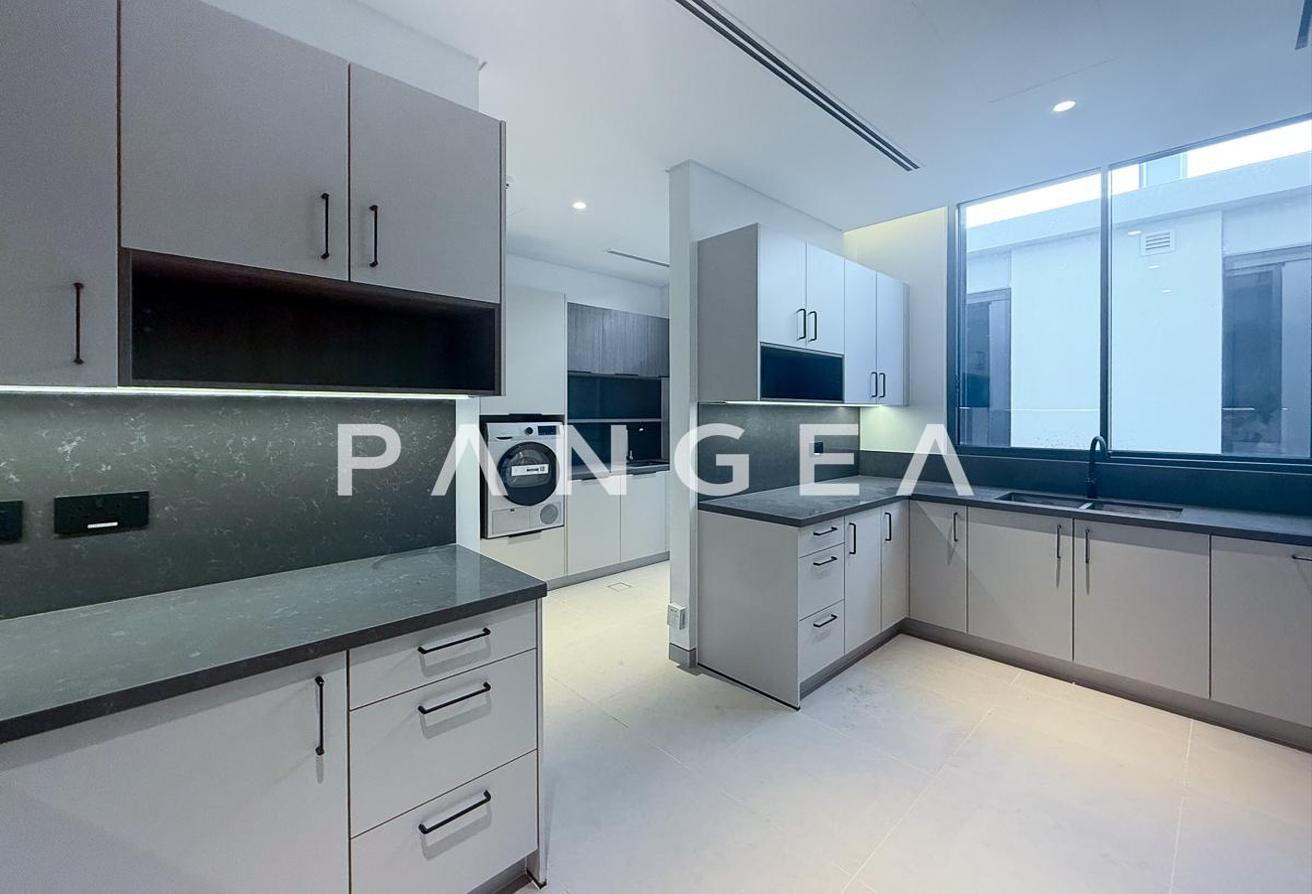 Genuine Listing | Swimming Pool | On the Park photo 4