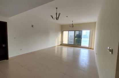 Apartment - 2 Bedrooms - 3 Bathrooms for rent in Stadium Point - Dubai Sports City - Dubai