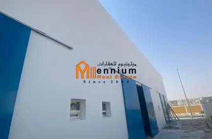 مستودع - استوديو - 3 حمامات للبيع في الجليل - الصجعة - الشارقة