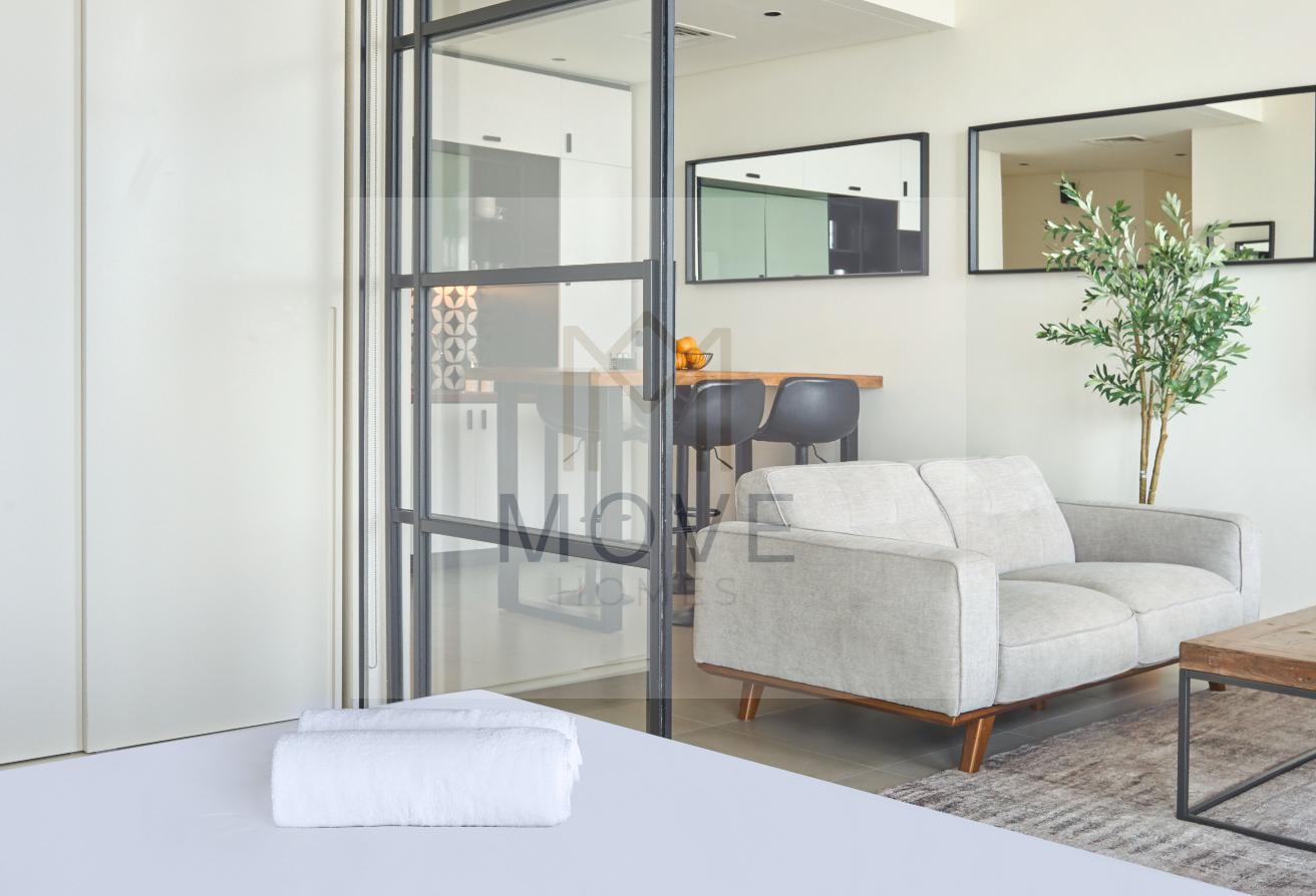 Fully furnished | Community view | Luxurious photo 19