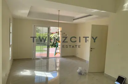 Villa - 3 Bedrooms - 3 Bathrooms for rent in Springs 1 - The Springs - Dubai