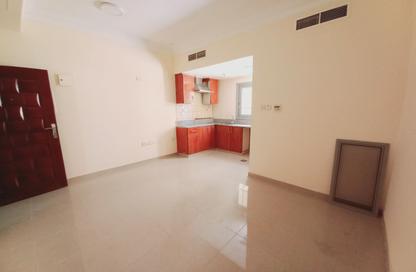 Apartment - Studio - 1 Bathroom for rent in Fire Station Road - Muwaileh - Sharjah Apartment - Studio - 1 Bathroom for rent in Fire Station Road - Muwaileh - Sharjah