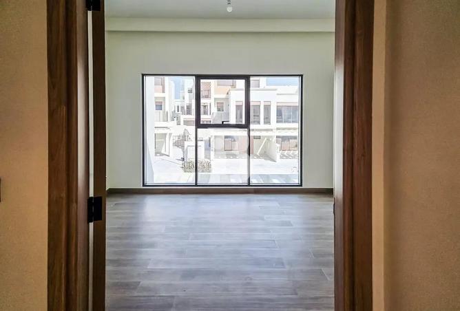 98692509 - Property Image 3