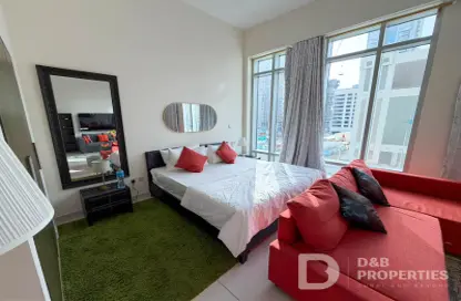 Apartment - Studio - 1 Bathroom for rent in The Lofts - Downtown Dubai - Dubai