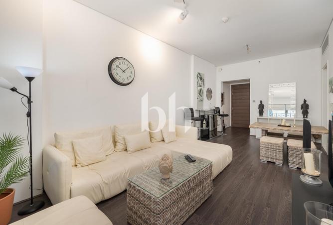 73133164 - Property Image 2