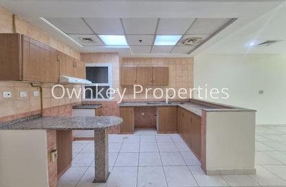Apartment - 1 Bedroom - 2 Bathrooms for rent in Hessa Home Building - Oud Metha - Bur Dubai - Dubai