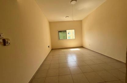 Apartment - Studio - 1 Bathroom for rent in Al Qulaya'ah - Al Sharq - Sharjah