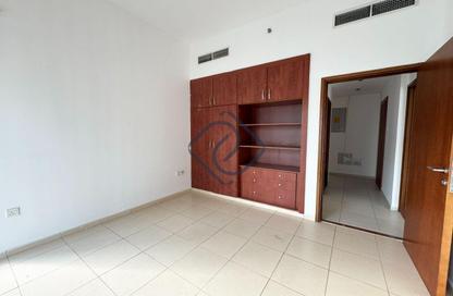 Apartment - 2 Bedrooms - 2 Bathrooms for rent in Cascades Tower - Dubai Marina - Dubai