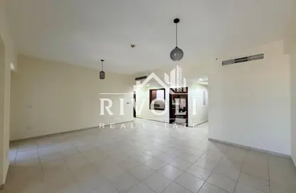 شقة - 2 غرف نوم - 2 حمامات للايجار في ويست هايتس 4 - الخليج التجاري - دبي