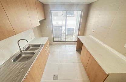 Apartment - 1 Bedroom - 2 Bathrooms for rent in Dar Al Buteen 1 - Al Muraqqabat - Deira - Dubai Apartment - 1 Bedroom - 2 Bathrooms for rent in Dar Al Buteen 1 - Al Muraqqabat - Deira - Dubai