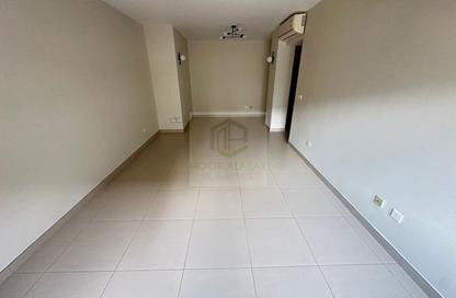 Apartment - 1 Bedroom - 2 Bathrooms for rent in Dar Al Buteen 1 - Al Muraqqabat - Deira - Dubai Apartment - 1 Bedroom - 2 Bathrooms for rent in Dar Al Buteen 1 - Al Muraqqabat - Deira - Dubai