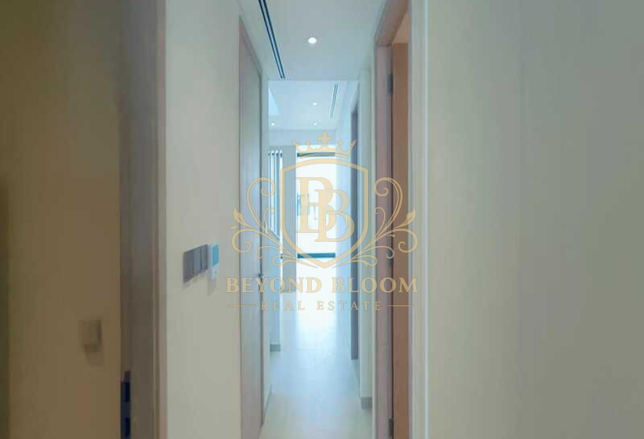 Single Row | Ready Landscaping | 4BR+M | Vastu photo 10