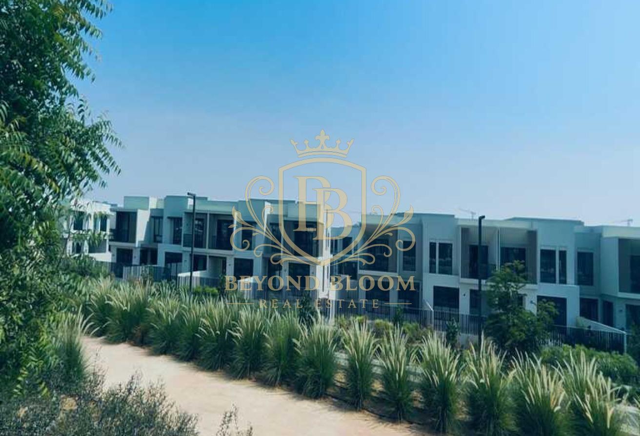 Single Row | Ready Landscaping | 4BR+M | Vastu photo 11