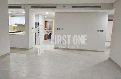 Apartment - 3 Bedrooms - 4 Bathrooms for rent in Radiant Square - City Of Lights - Al Reem Island - Abu Dhabi