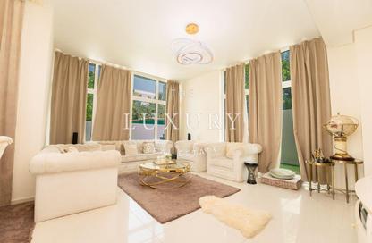 Villa - 6 - 7 for sale in Trixis - Damac Hills 2 - Dubai Villa - 6 - 7 for sale in Trixis - Damac Hills 2 - Dubai