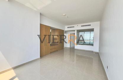 Apartment - 2 Bedrooms - 3 Bathrooms for rent in Etihad Towers - Corniche Road - Abu Dhabi
