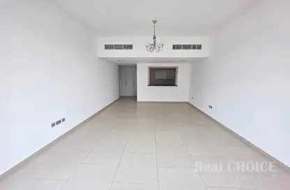 Apartment - 2 Bedrooms - 3 Bathrooms for rent in Manazil Port Saeed 01 - Port Saeed - Deira - Dubai