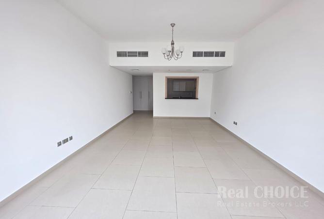 123822794 - Property Main Image