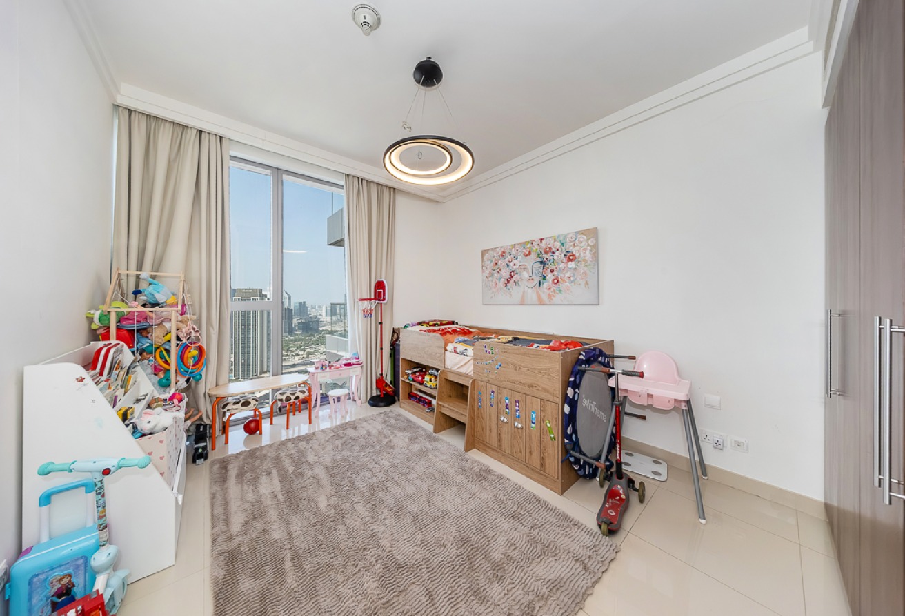 2 bedroom apartment in Boulevard Point, Downtown Dubai: 18