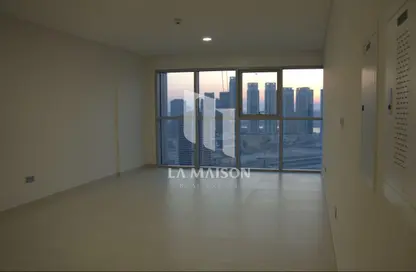 Apartment - 1 Bedroom - 2 Bathrooms for rent in Radiant Square - City Of Lights - Al Reem Island - Abu Dhabi
