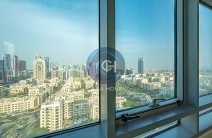Apartment - 2 Bedrooms - 2 Bathrooms for sale in Golf Tower 1 - Golf Towers - The Views - Dubai
