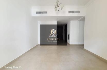 Apartment - 1 Bedroom - 2 Bathrooms for rent in Muwaileh 29 Building - Muwaileh - Sharjah