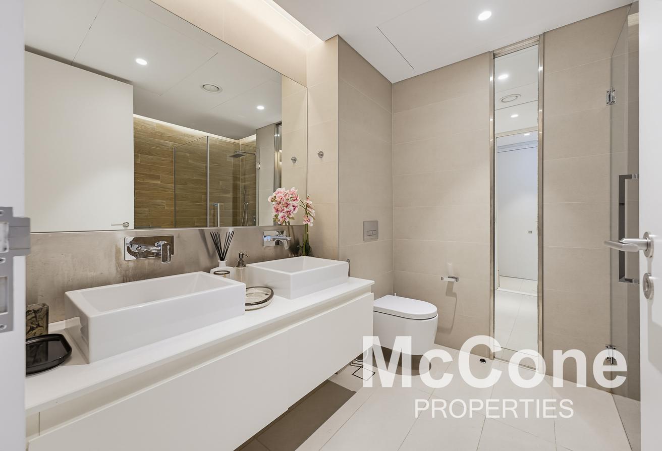Fully Furnished | Dubai Eye View | Fully Upgraded photo 16