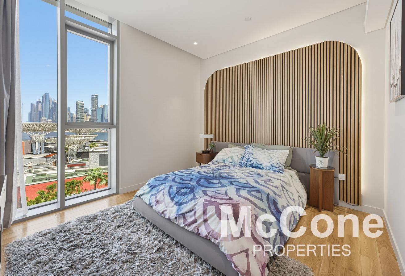 Fully Furnished | Dubai Eye View | Fully Upgraded photo 9
