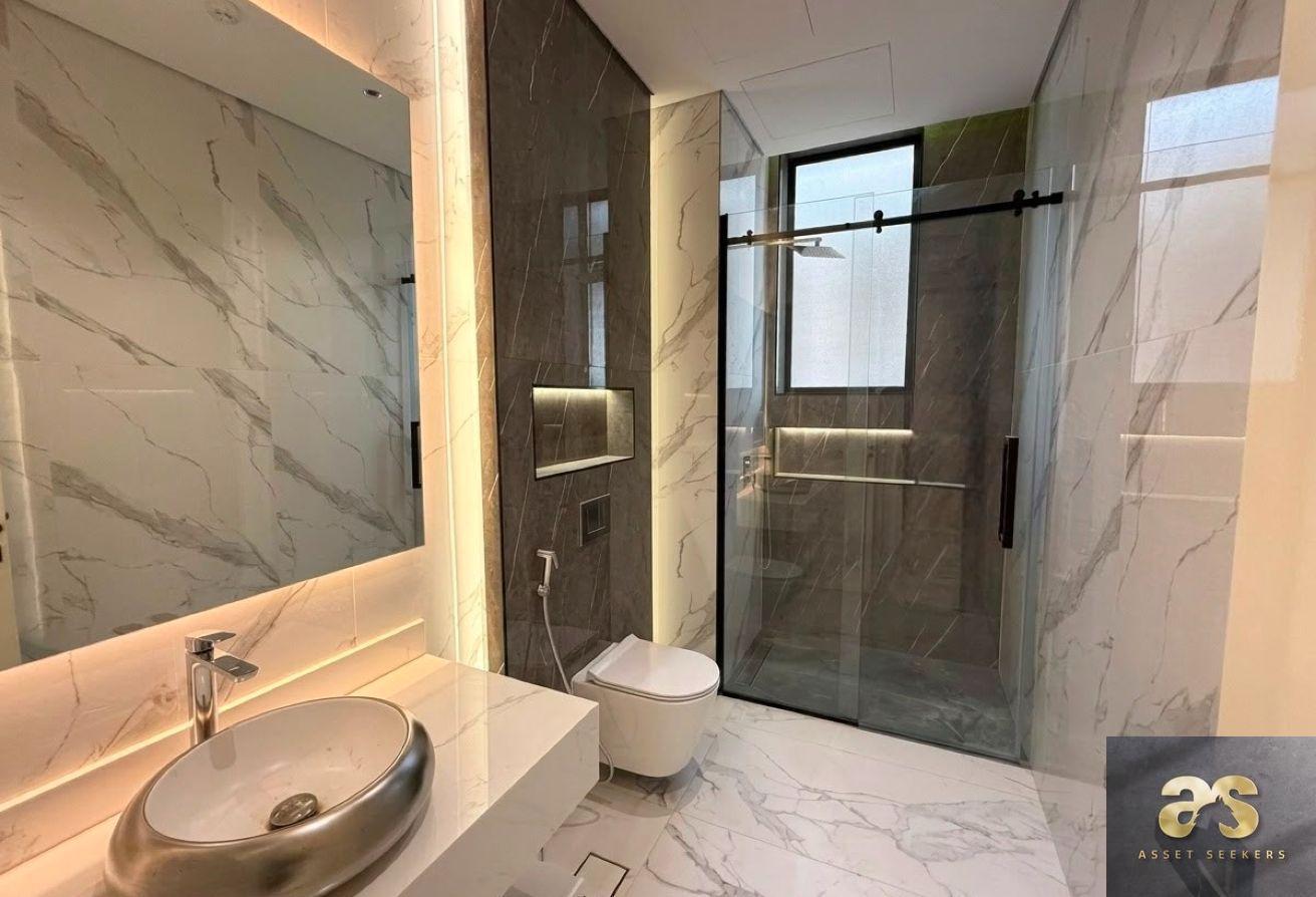 Exclusive | Lavish Upgrades | Massive | Vastu photo 17