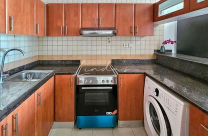 Apartment - 1 Bedroom - 1 Bathroom for rent in Manchester Tower - Dubai Marina - Dubai